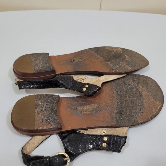 Michael Kors Slippers - Picture 7 of 7